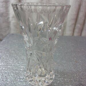 H-166 LENOX CRYSTAL 4" STAR BUD VASE